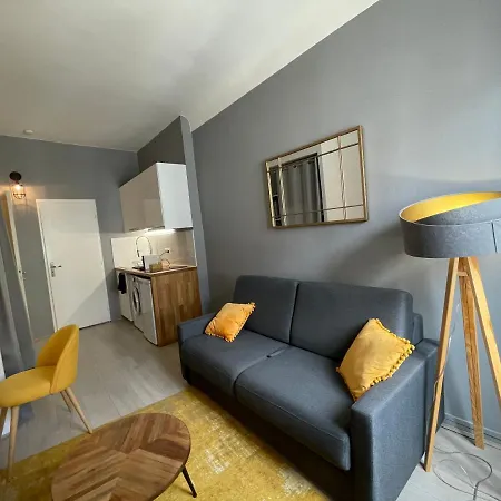 Time Capsule - Cosy Apartment Caluire-et-Cuire